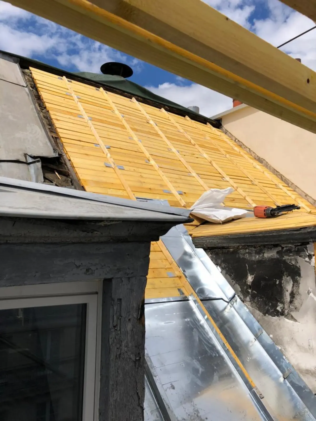 Rénovation toiture zinc Paris 75