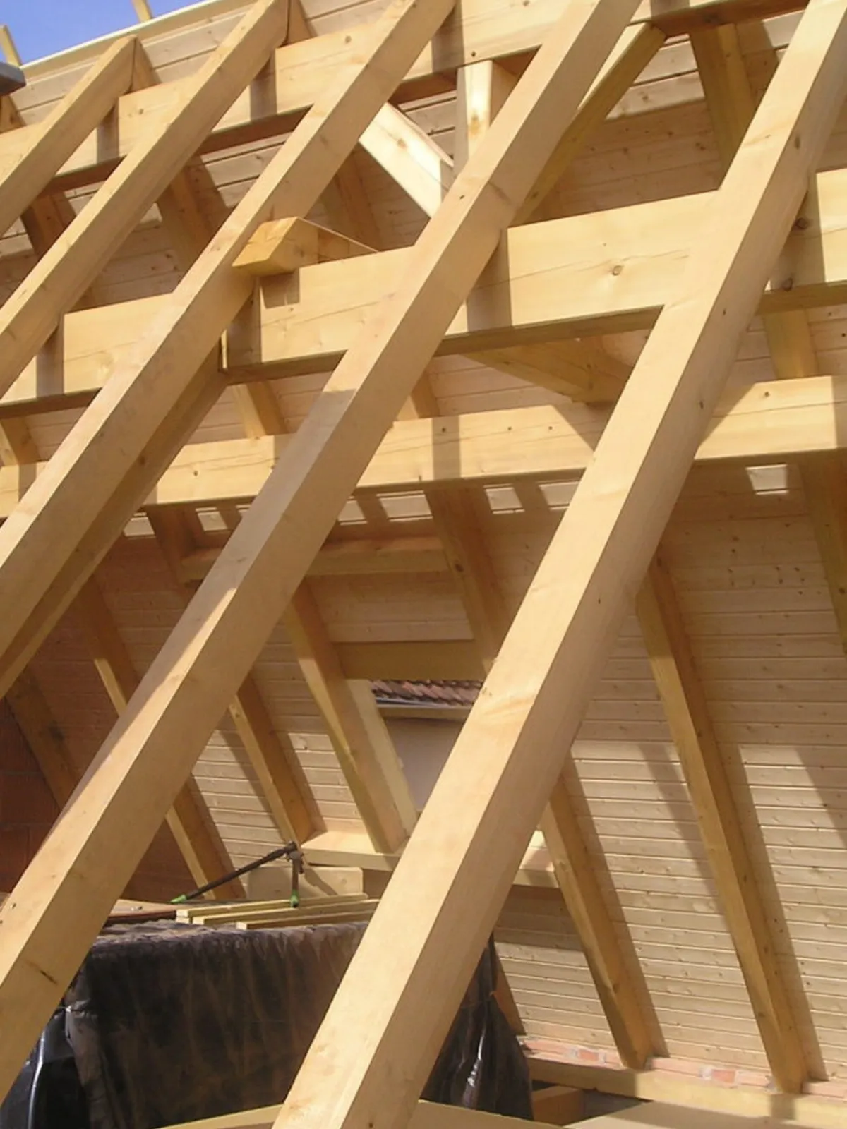 Travaux charpente bois 75